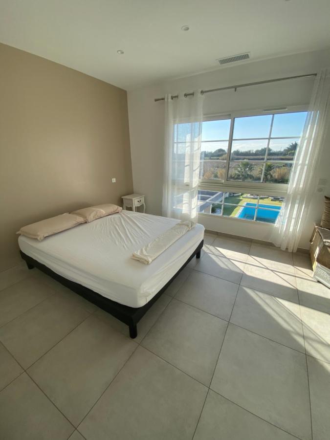 Proche Plage ,Lumineux, Confort Et Bien Situe Villa Meze Bagian luar foto